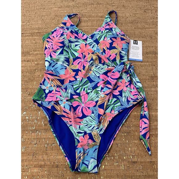 Member's Mark Women's Wrap-Style One-Piece Swimsuit Size Large - Picture 5 of 10